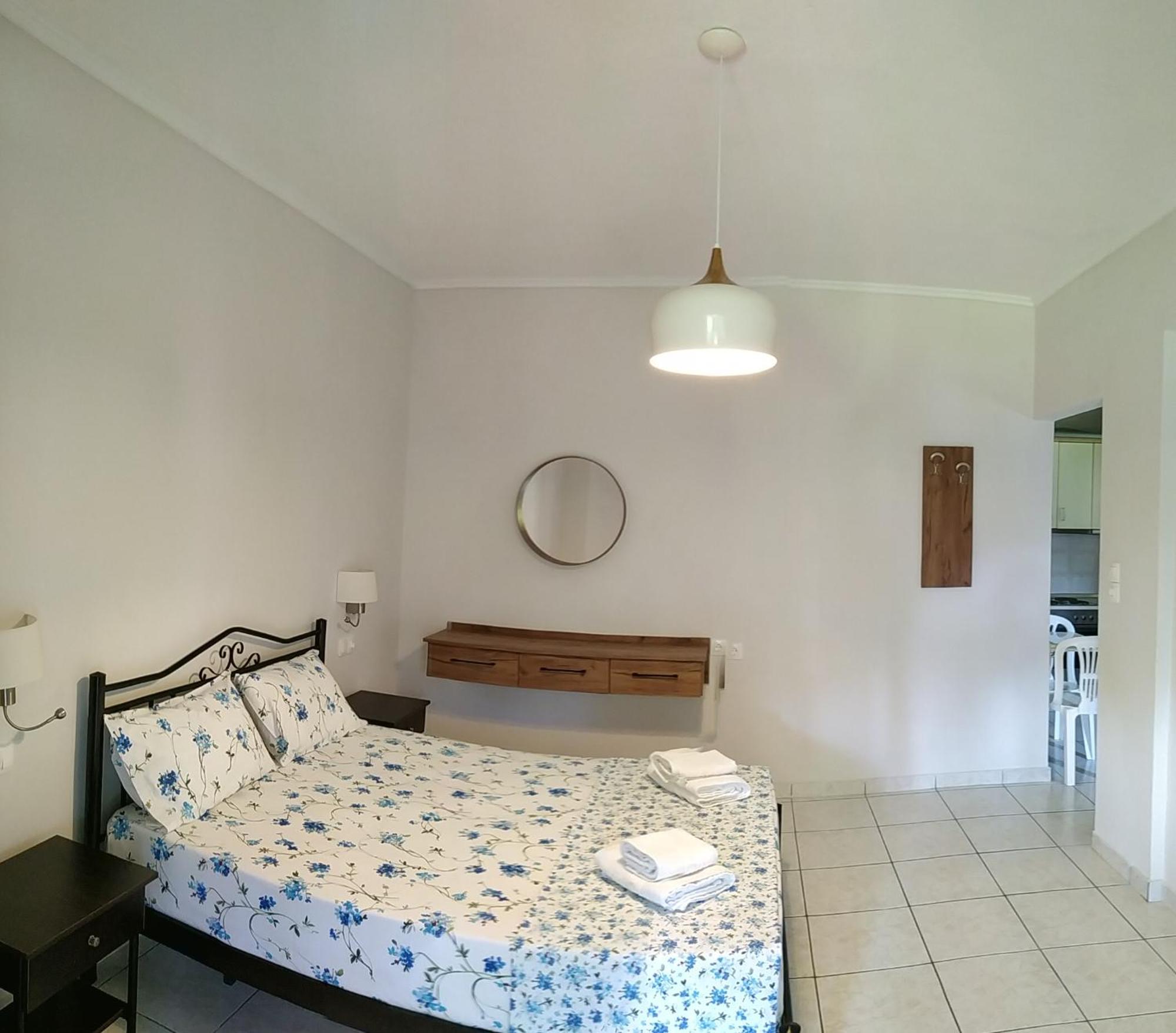 House Evristhenis 2 Apartment โตโรนี ภายนอก รูปภาพ